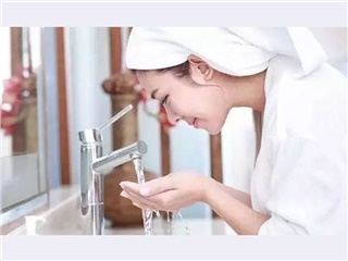 春季護(hù)膚應(yīng)注意哪些問(wèn)題？做好這3點(diǎn)很重要